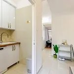 Vibrant Center *