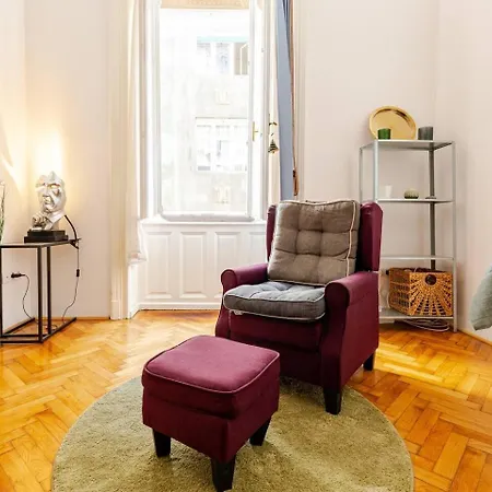 Apartamento Vibrant Center *